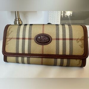 Burberry Beige and Black Checkered Wallet - vintage authentic